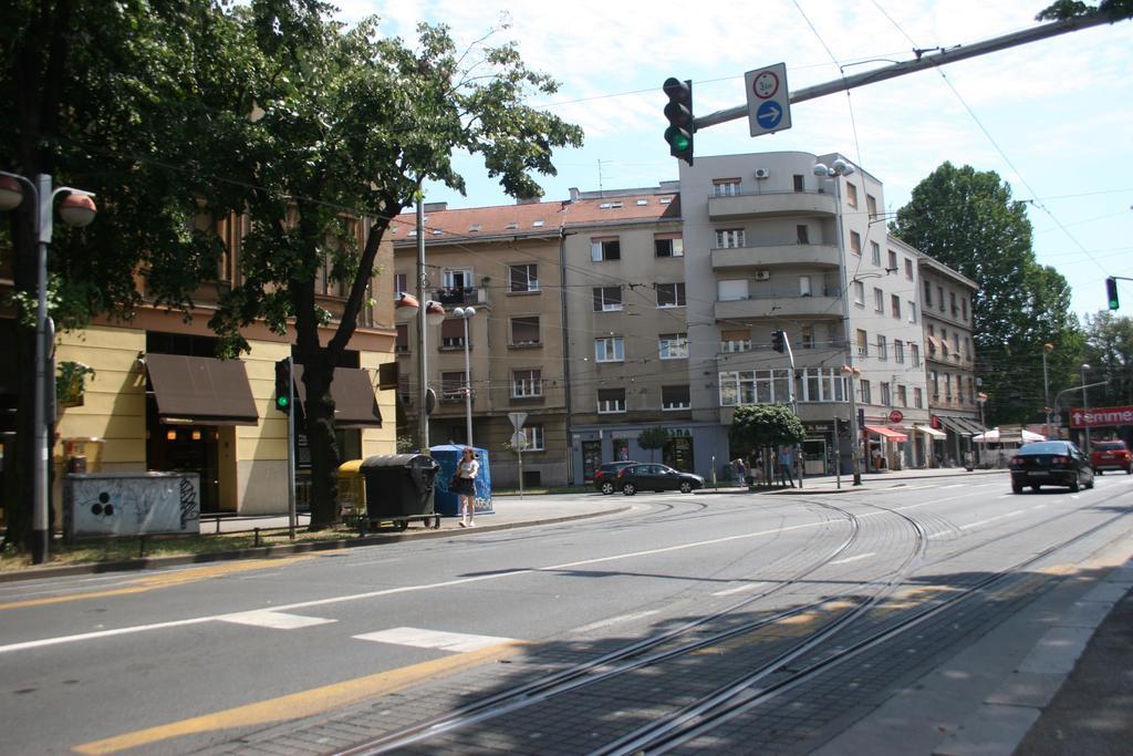 Vla Vla Apartments With Parking Zagreb Bagian luar foto